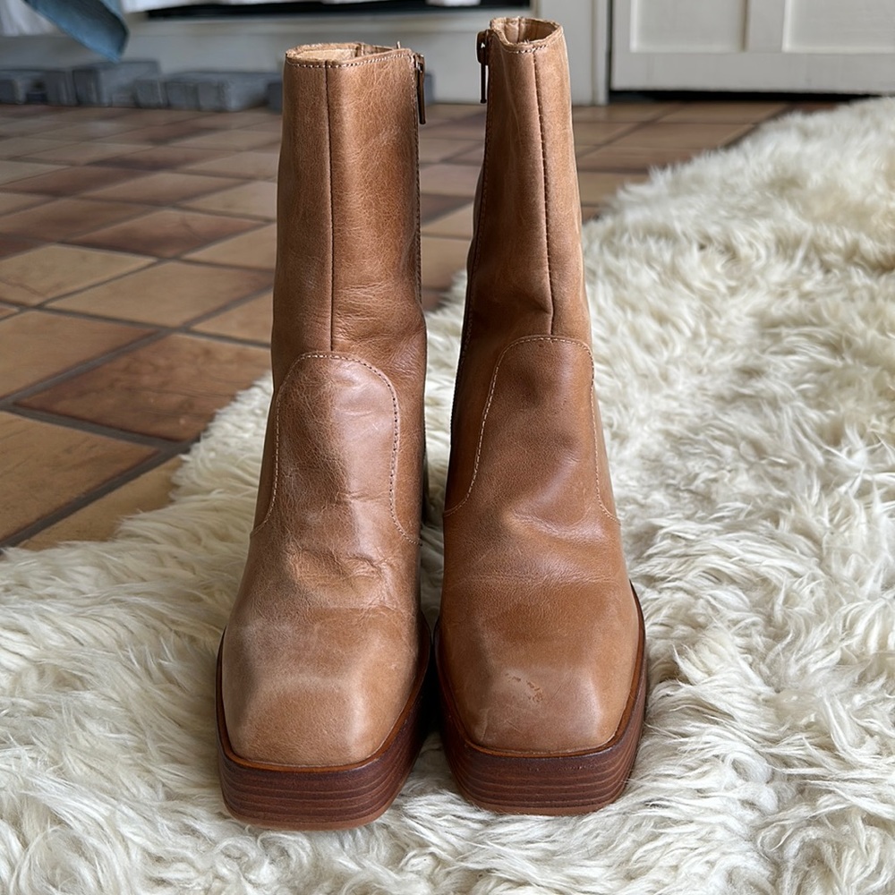 Free People Ruby Platform Boot in Caramel size 39.5